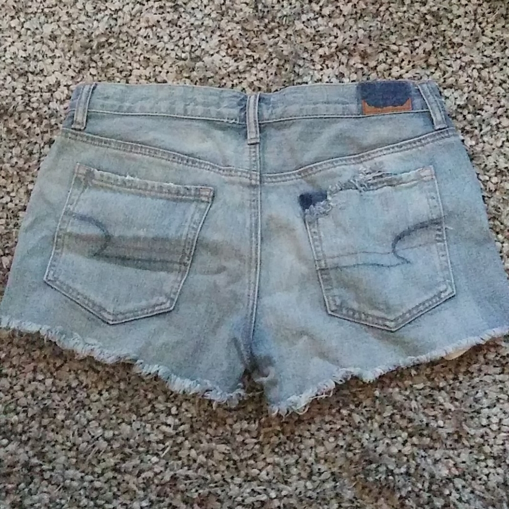 Shorts - Picture 2 of 3